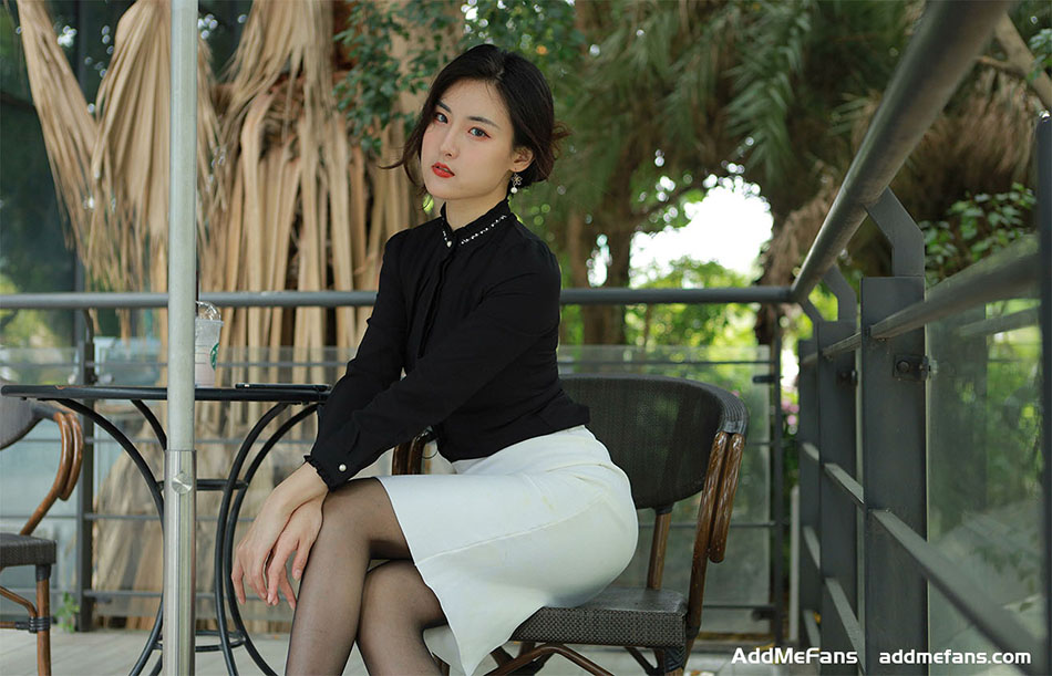 IESS异思趣向 丝享家 1089 小宝 黑丝黑衬衣 81P 131MB