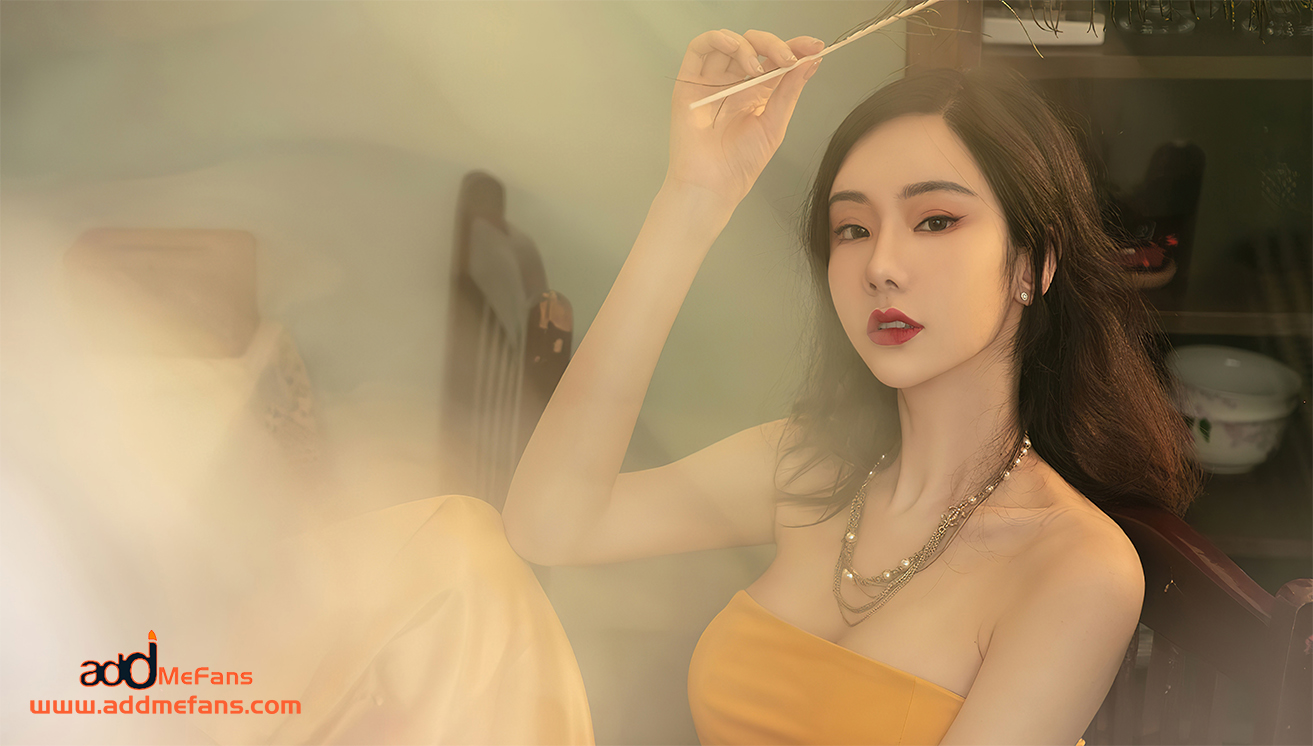 [Ugirls爱尤物] NO.2416 萌琪琪 情有独钟 [35P 110MB]