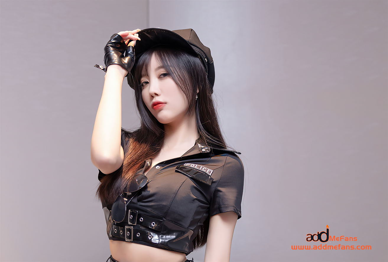 [xiuren秀人网] VOL.5688 杨晨晨Yome 私房写真 [75P 674M]