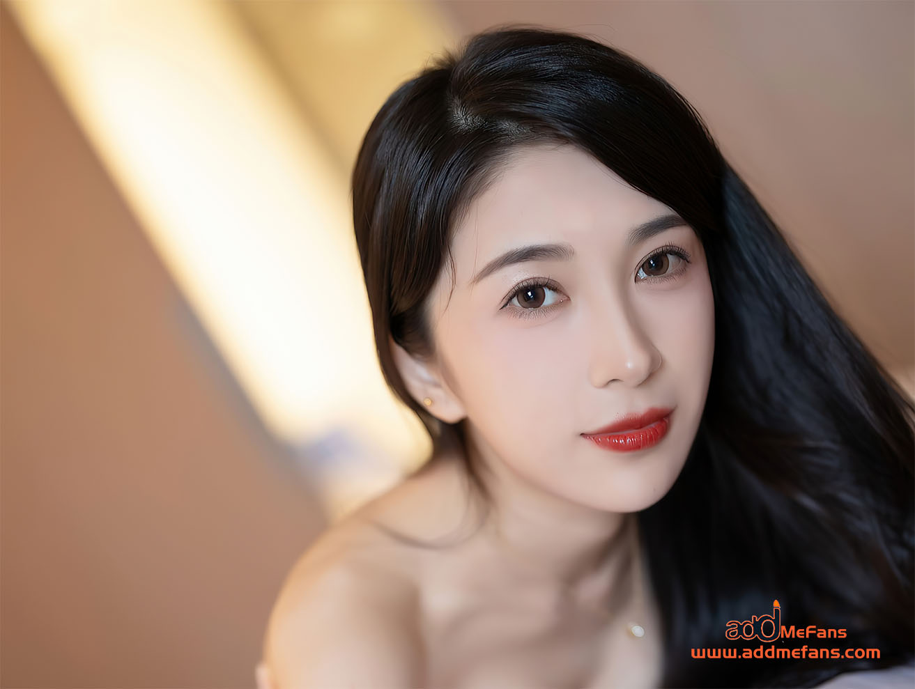 [xiuren秀人网] VOL.5692 林乐一 丝袜美腿 [76P 583M]