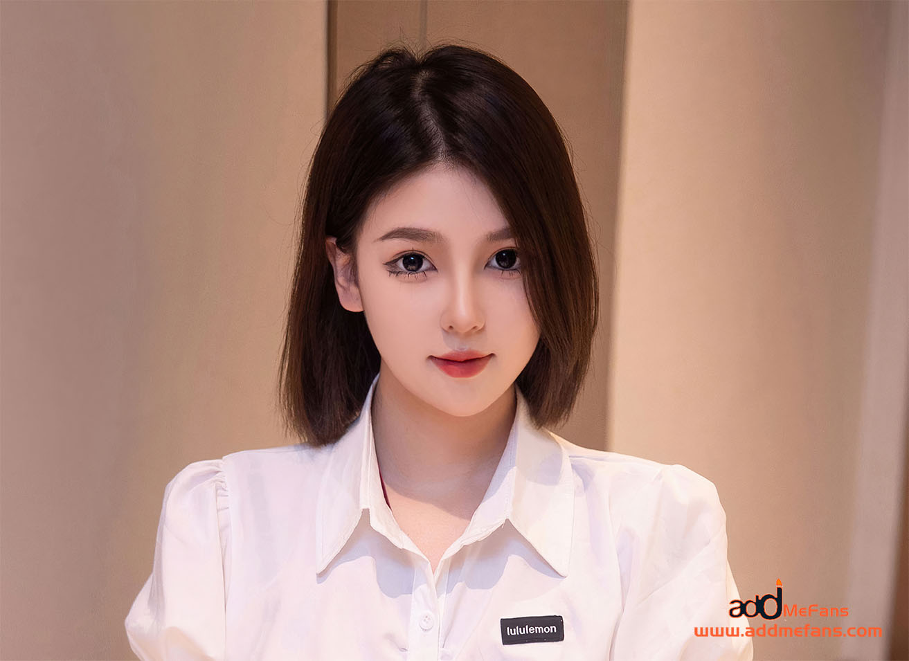 [xiuren秀人网] VOL.5702 美羊羊 新人黑丝 [86P 680M]