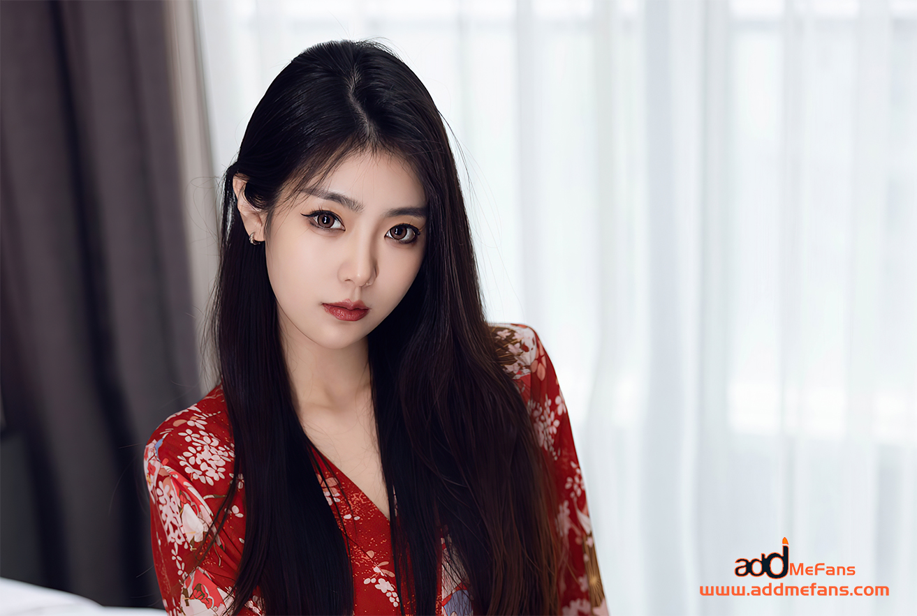 [xiuren秀人网] 2022.10.20 VOL.5736 可樂Vicky 性感写真 [51P 470M]