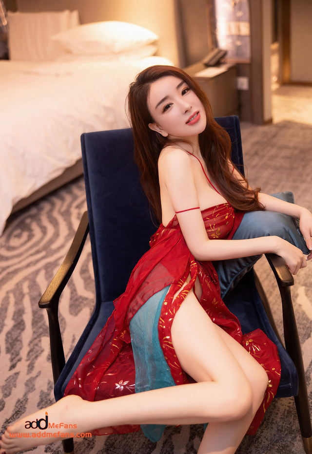 [XIUREN秀人网]2023.03.14 VOL.6412 雨儿1494[63+1P536M]