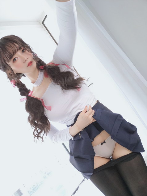 Coser小姐姐白银81-邻家大姐姐的黑丝DL[35P1V291MB]