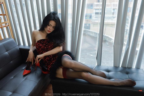 [IESS异思趣向]2023.02.26 丝享家 NO.1373 兔兔 红裙女神-下[85P95M]