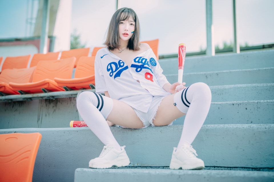 [DJAWA]NO.238 YeEun Cheer Up in the Summer[126P1.96G]