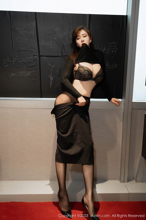 [XIUREN秀人网]2023.10.16 VOL.7513 王婉悠Queen[60+1P542M]